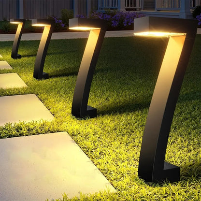 Neravio™ 🚦Creative Waterproof Solar Pathway Lights🏡